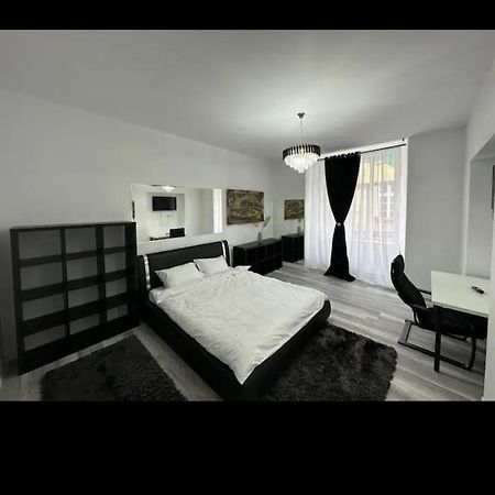 Piata Libertatii Apartament 1 Room Temešvár Exteriér fotografie